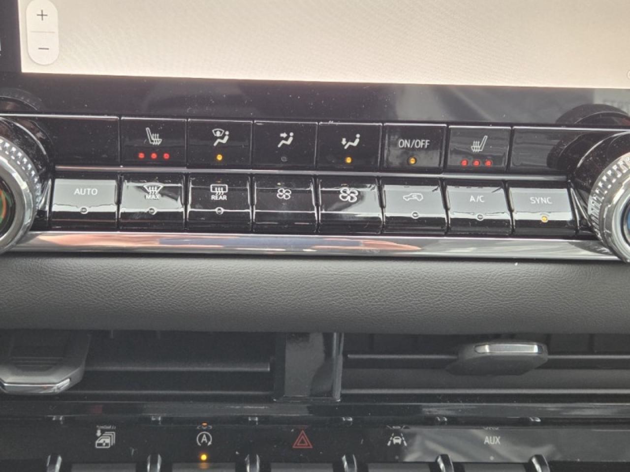 2026 GMC Canyon Elevation  -  Apple CarPlay Photo