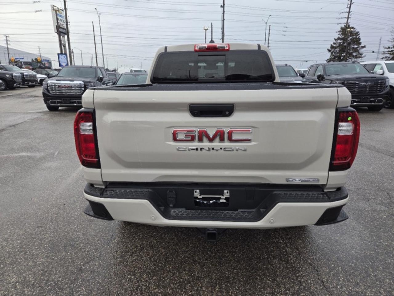2026 GMC Canyon Elevation  -  Apple CarPlay Photo4