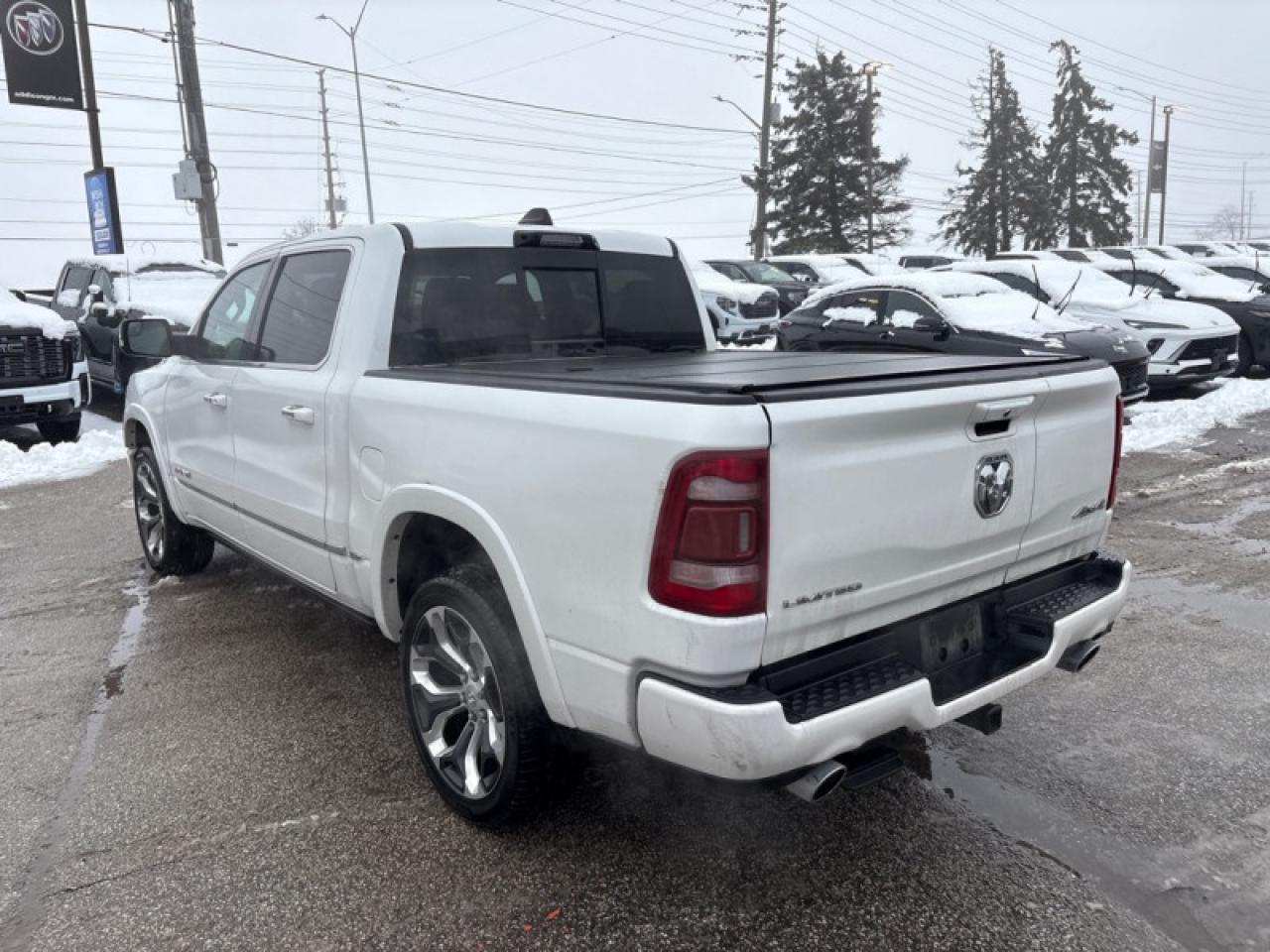 2022 RAM 1500 Limited  LVL 1|PANO ROOF| Photo3