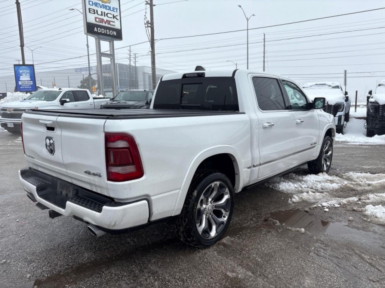 2022 RAM 1500 Limited  LVL 1|PANO ROOF| Photo