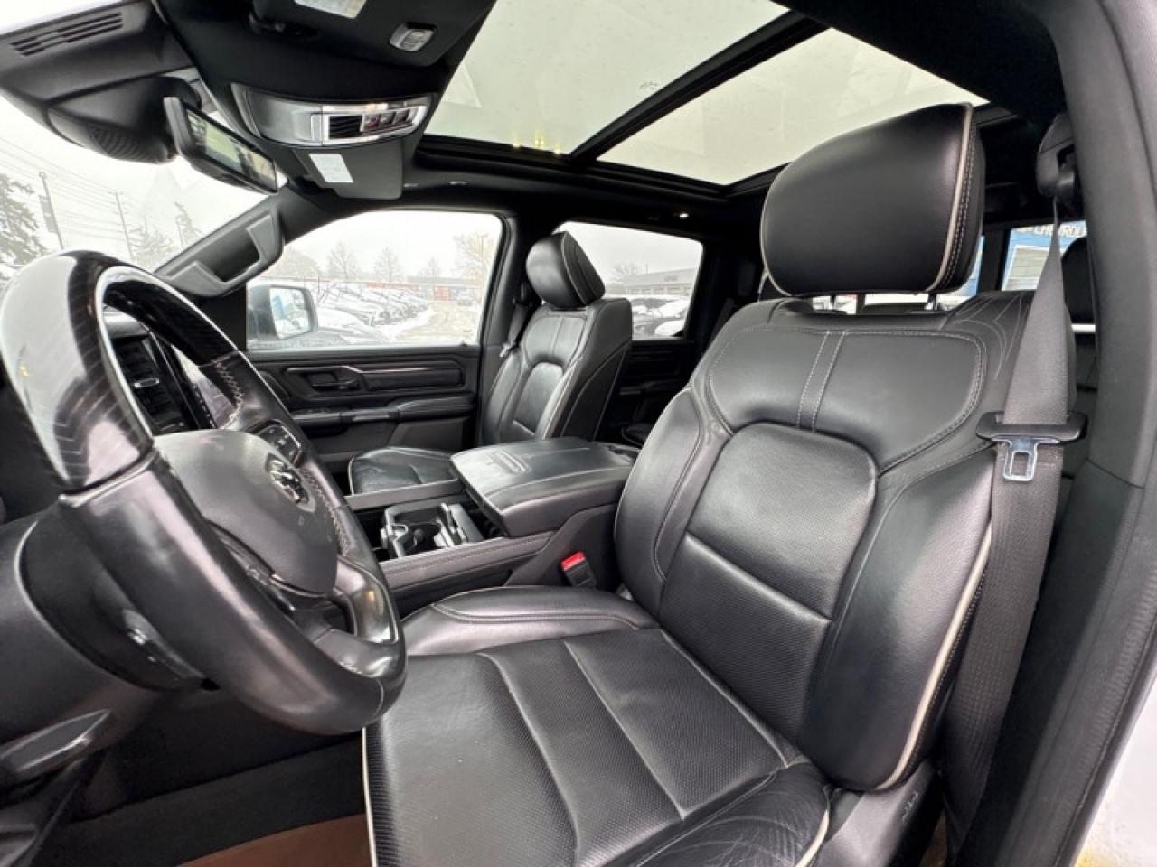 2022 RAM 1500 Limited  LVL 1|PANO ROOF| Photo