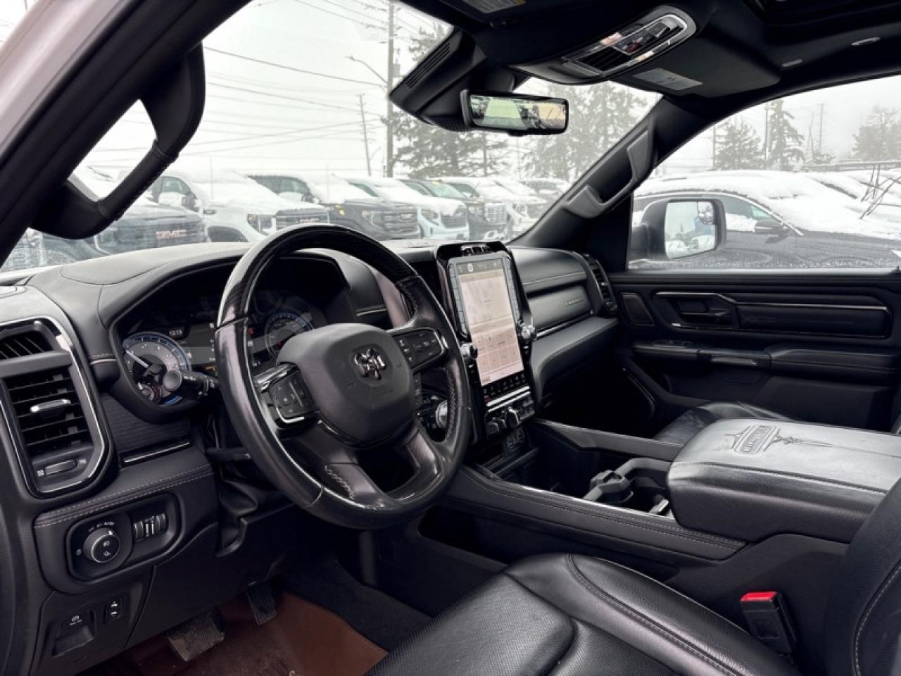 2022 RAM 1500 Limited  LVL 1|PANO ROOF| Photo