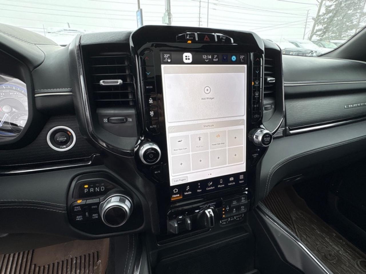 2022 RAM 1500 Limited  LVL 1|PANO ROOF| Photo