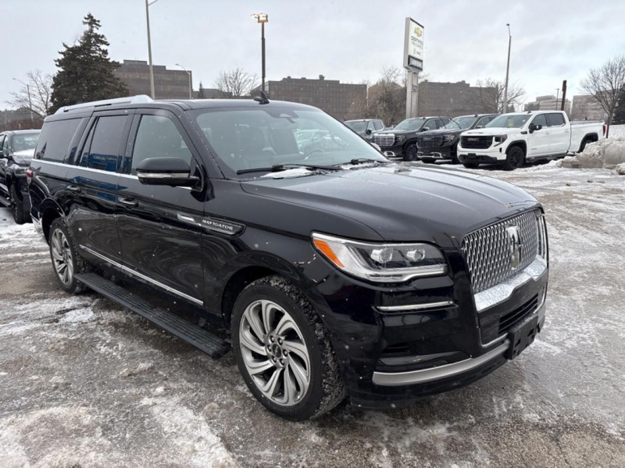 2023 Lincoln Navigator L Reserve  PANO ROOF|NAV|LOADED Photo