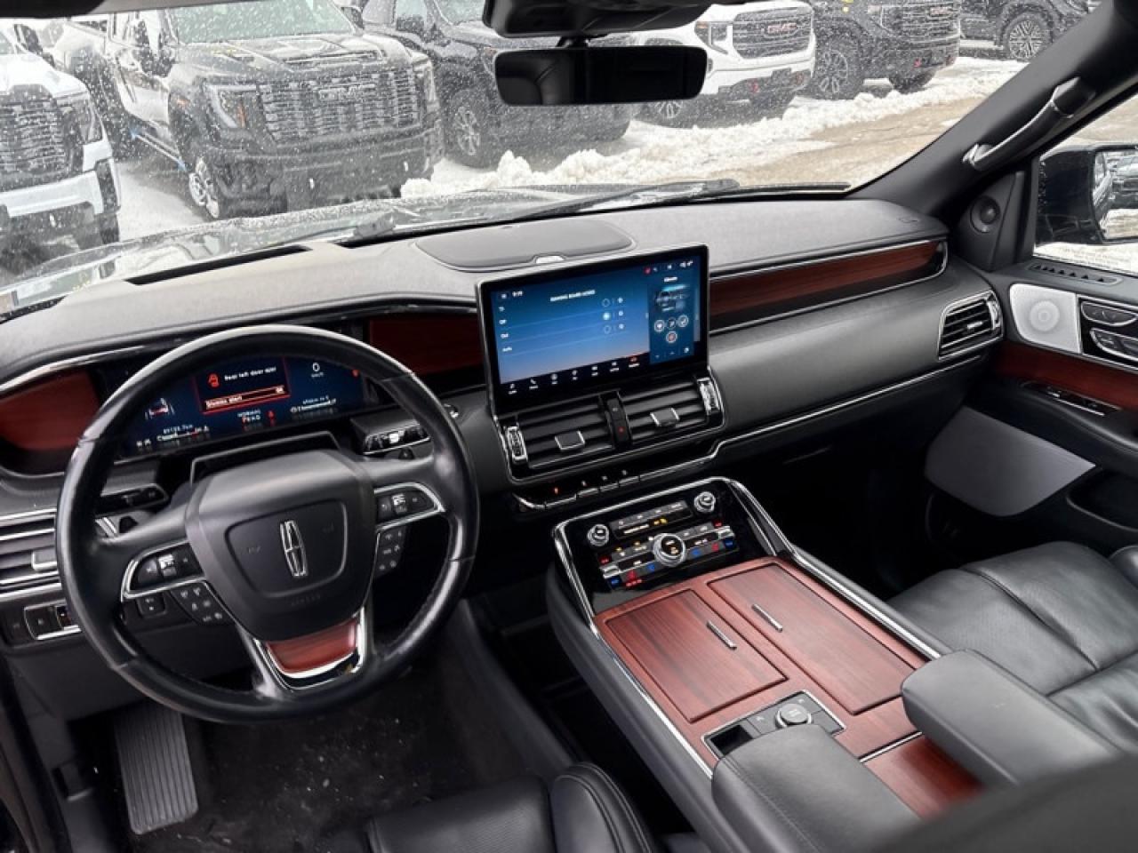 2023 Lincoln Navigator L Reserve  PANO ROOF|NAV|LOADED Photo