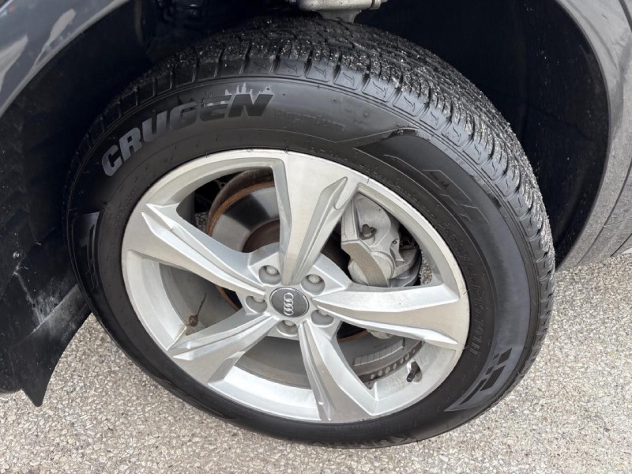 2019 Audi Q5 Progressiv 45 TFSI quattro  NAV|PANO ROOF| LOW KM Photo