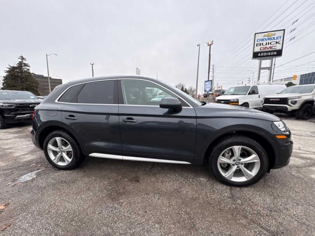 2019 Audi Q5 Progressiv 45 TFSI quattro  NAV|PANO ROOF| LOW KM Photo