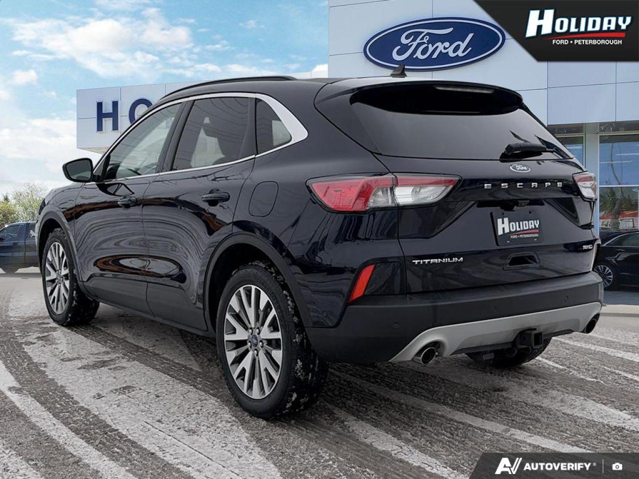 2021 Ford Escape Titanium Photo