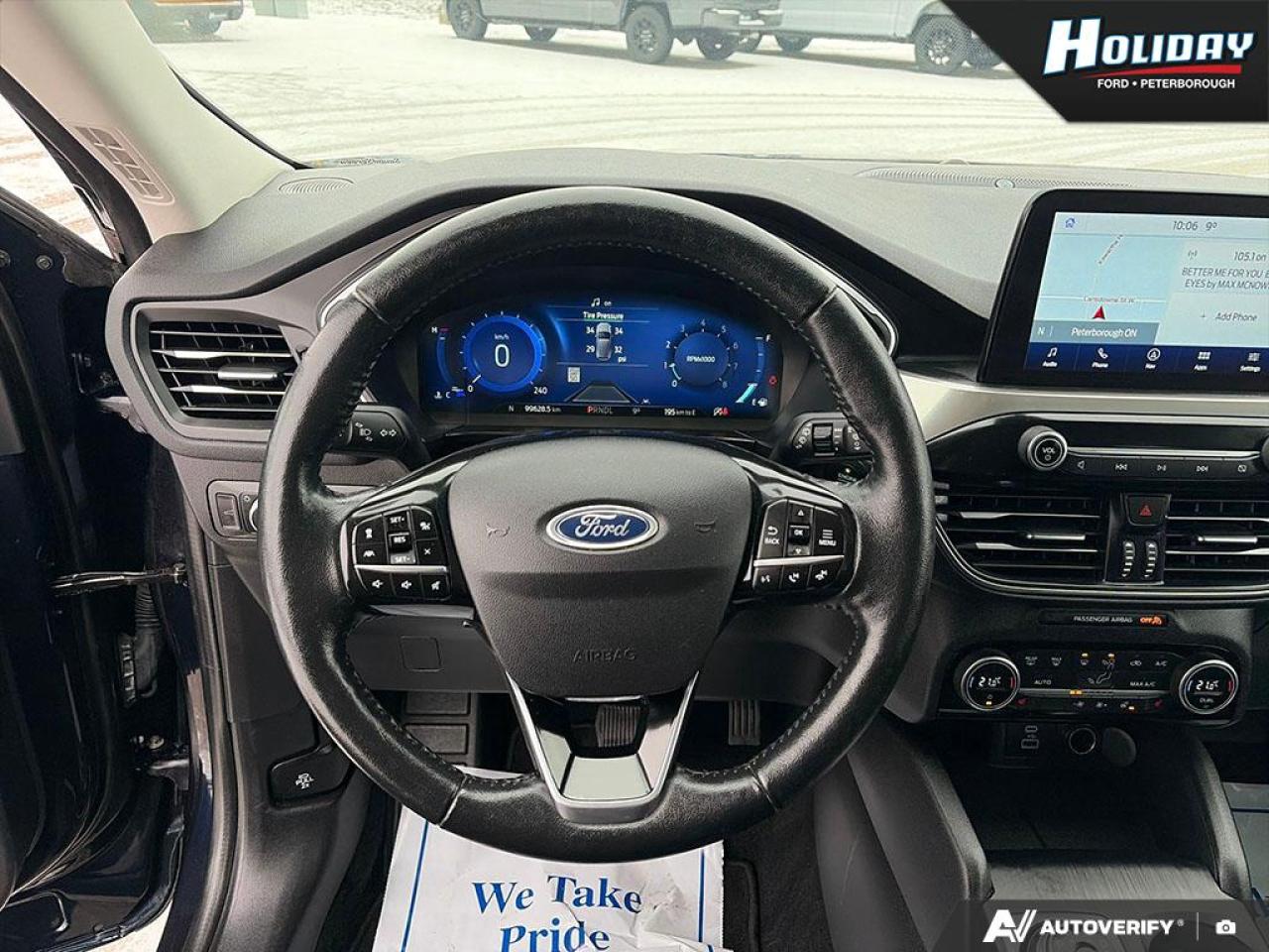 2021 Ford Escape Titanium Photo