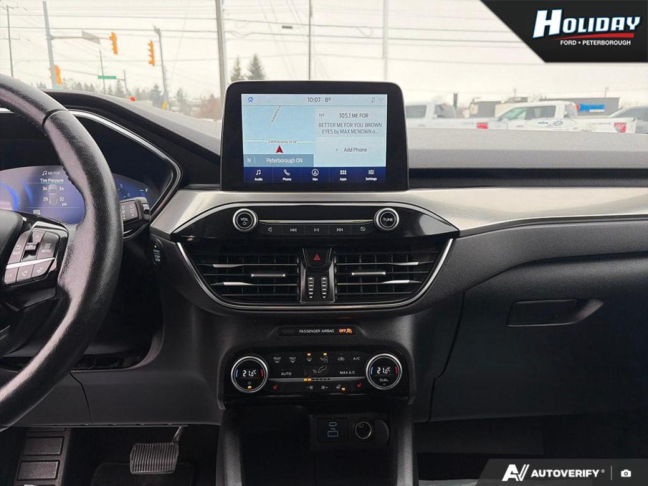 2021 Ford Escape Titanium Photo