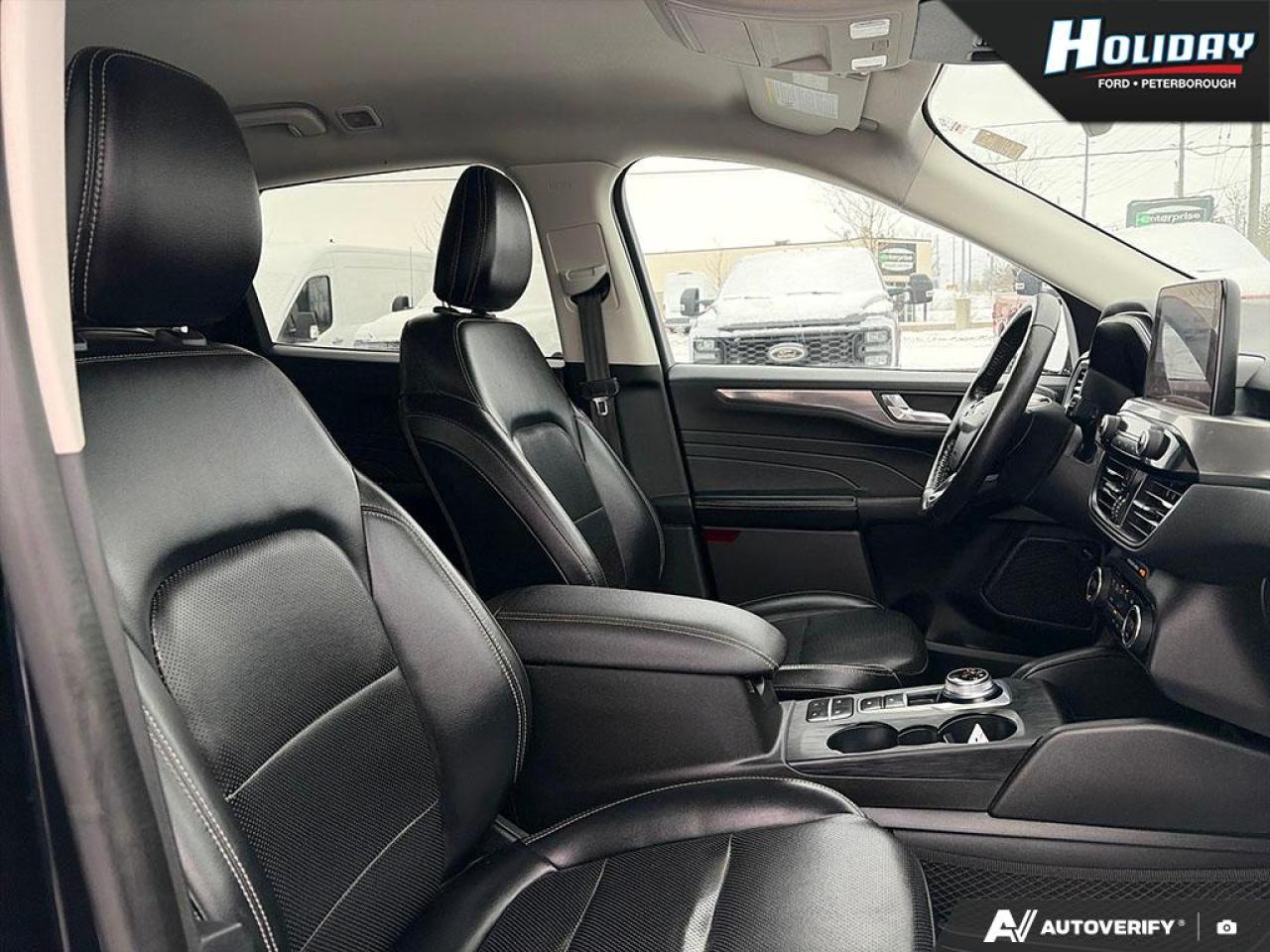 2021 Ford Escape Titanium Photo