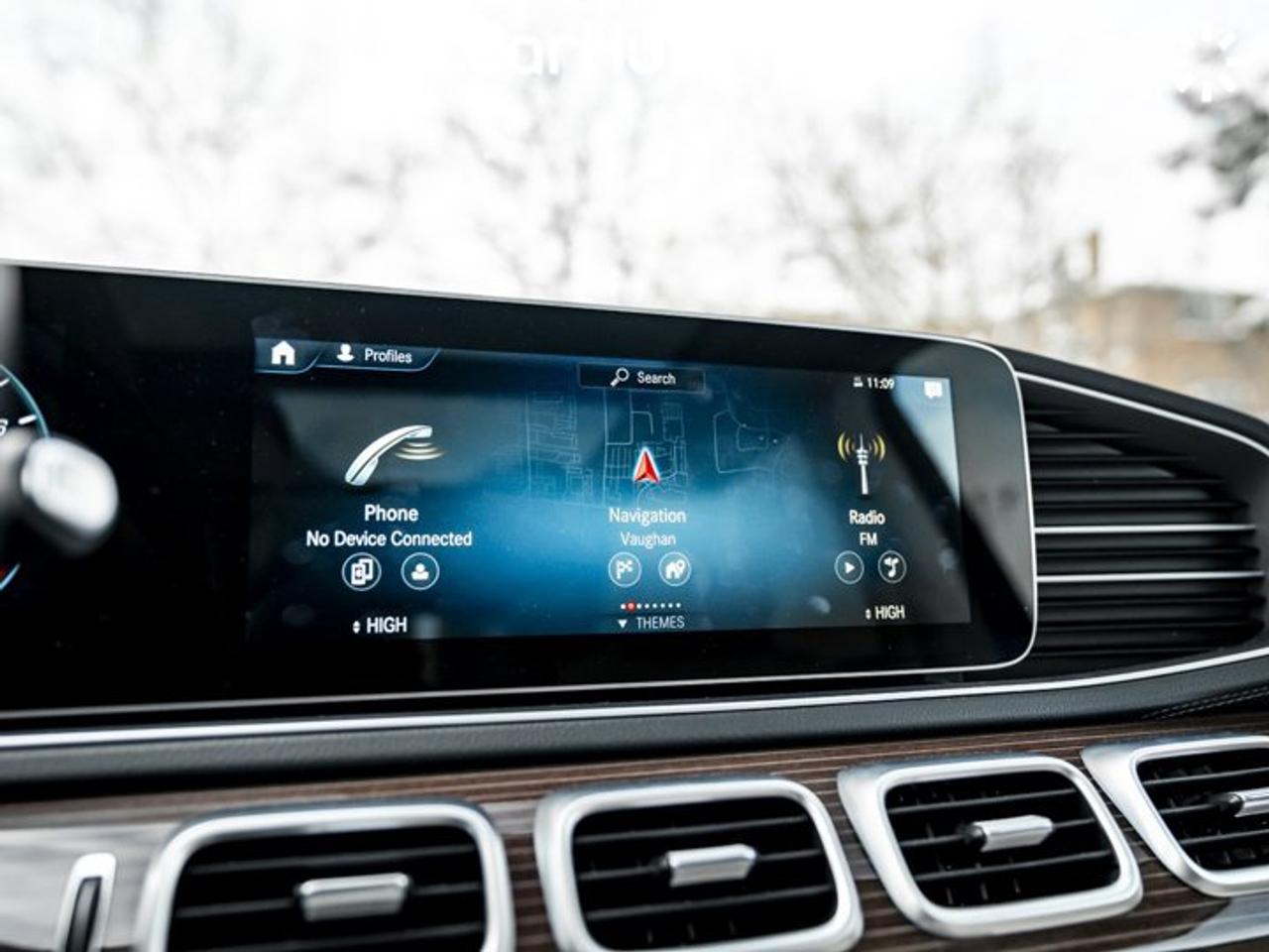 2022 Mercedes-Benz GLE 450 4MATIC Panoroof 360 Cam Burmester Audio Active Lane Change Assist Photo