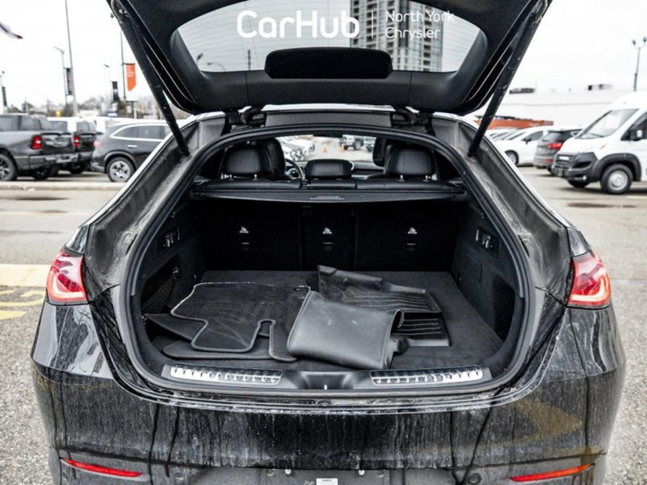 2024 Mercedes-Benz GLC 300 Panoroof Navigation 360 Camera Blind Spot Brake Assist Photo