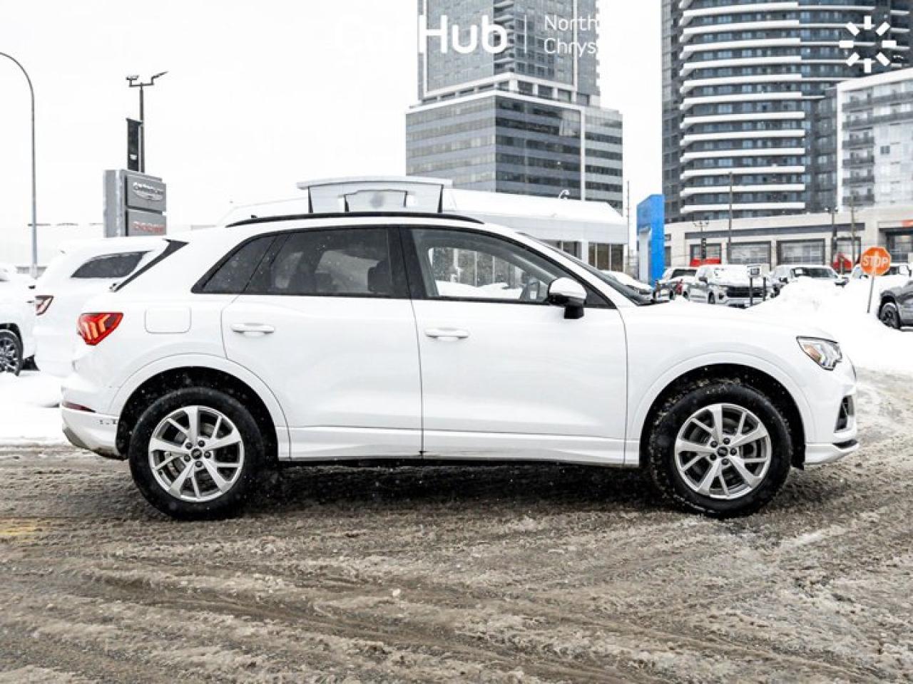 2022 Audi Q3 Komfort 45 TFSI quattro AWD, Heated Front Seats, Power Liftgate Photo