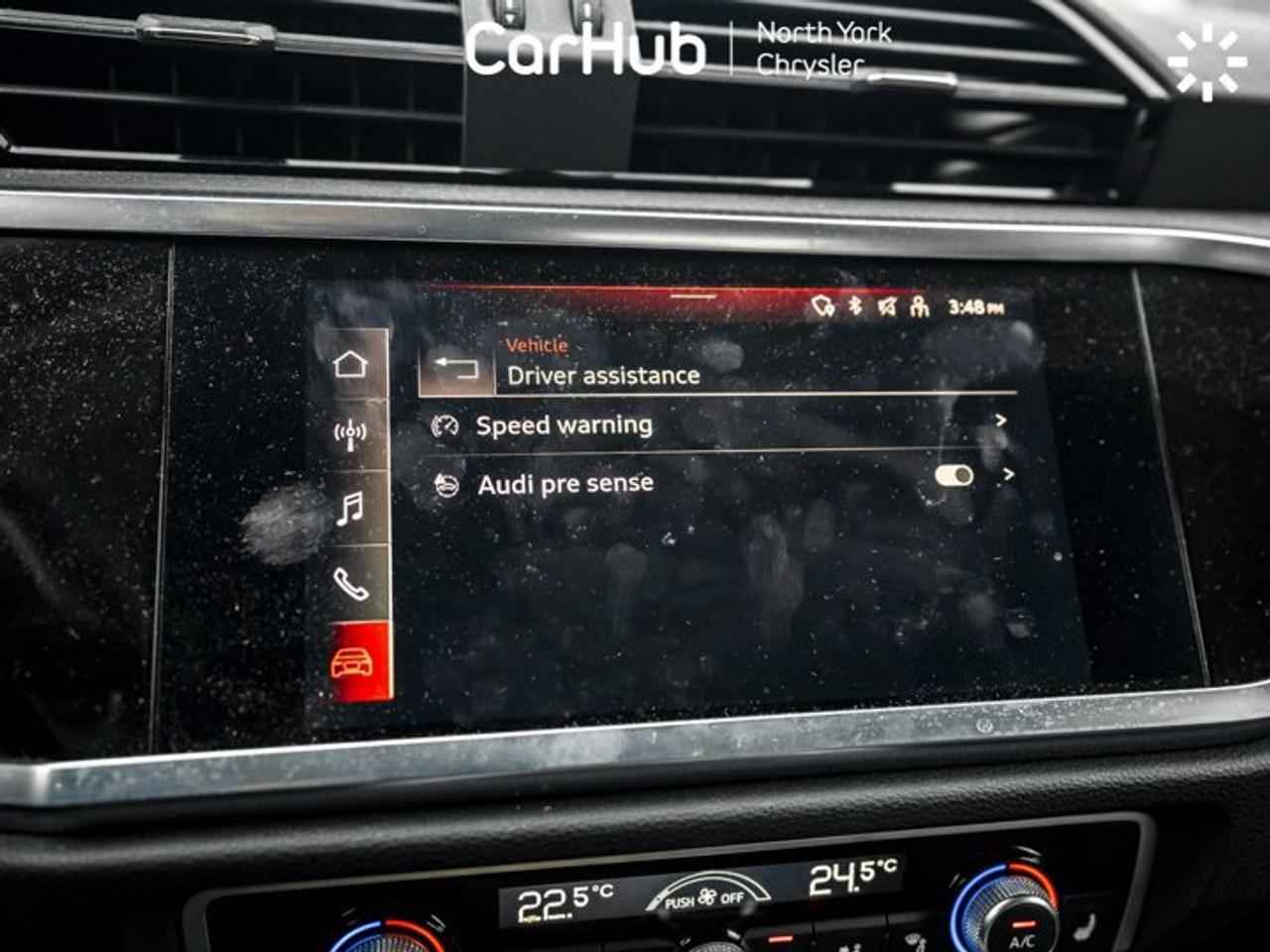 2022 Audi Q3 Komfort 45 TFSI quattro AWD, Heated Front Seats, Power Liftgate Photo