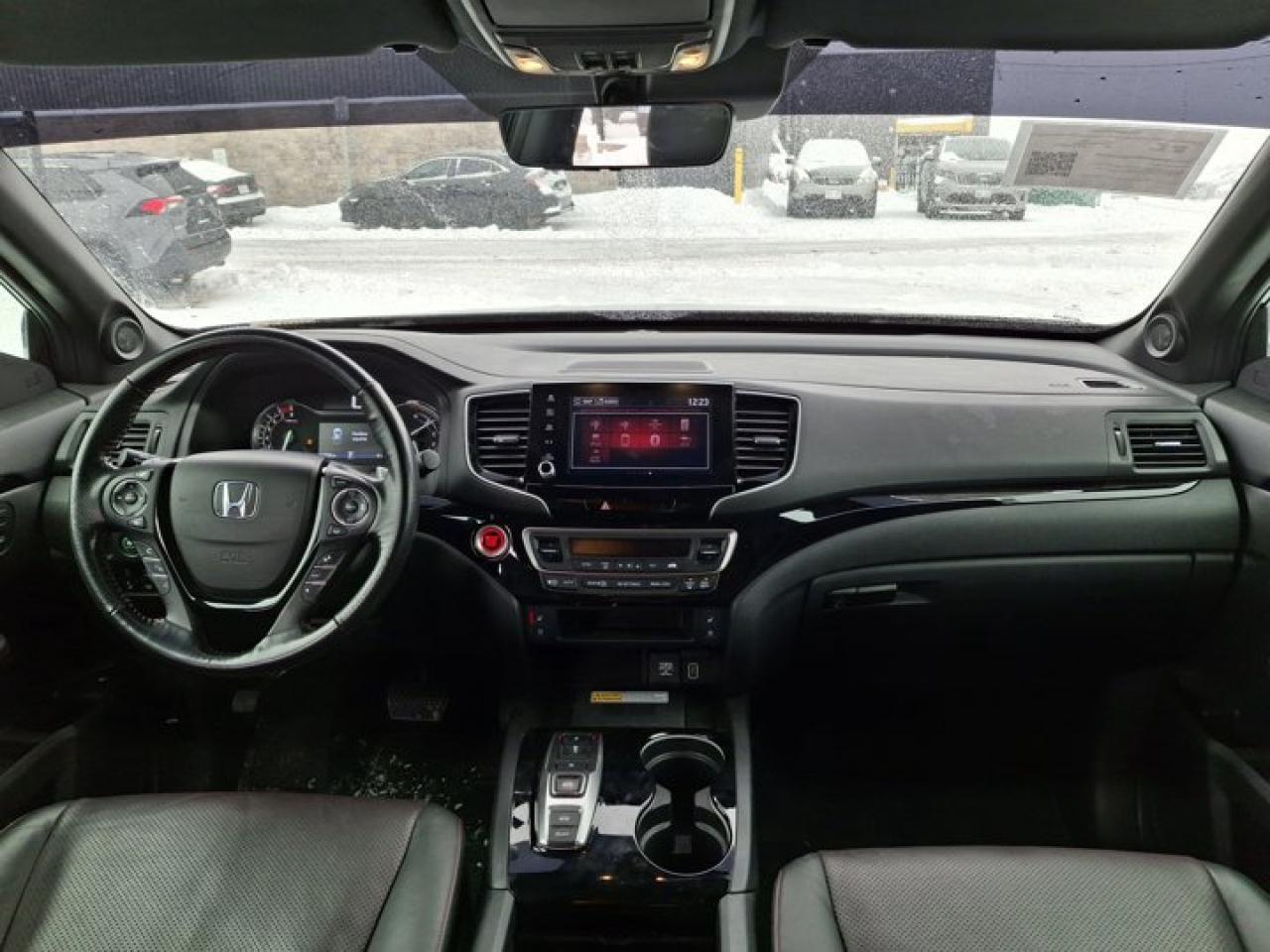 2023 Honda Ridgeline Black Edition AWD | Leather | Sunroof | Nav | Cooled + Heated Seats | Heated Wheel | and More ! Photo