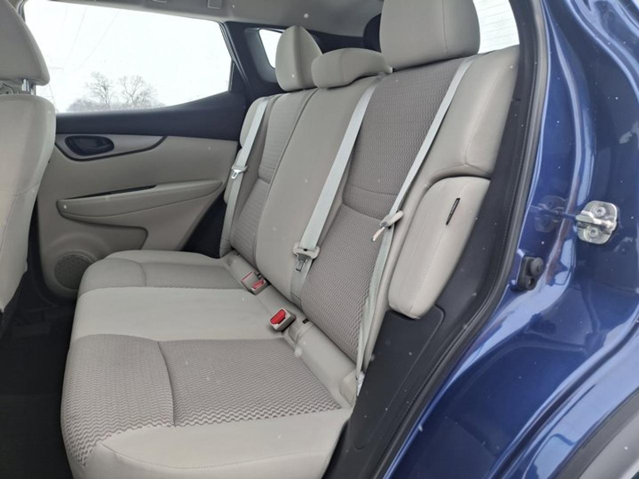 2021 Nissan Qashqai S AWD | Heated Seats | CarPlay + Android | Rear Camera | and More ! Photo