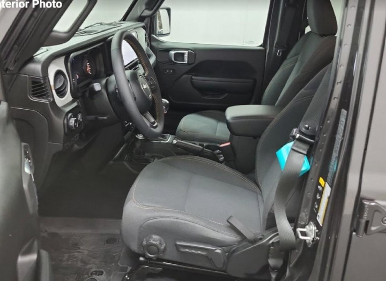 2024 Jeep Wrangler Sport S 4X4 | V6 | 6-Speed Manual | Tow Pkg | Heated Wheel + Seats | CarPlay + Android | and More ! Photo2