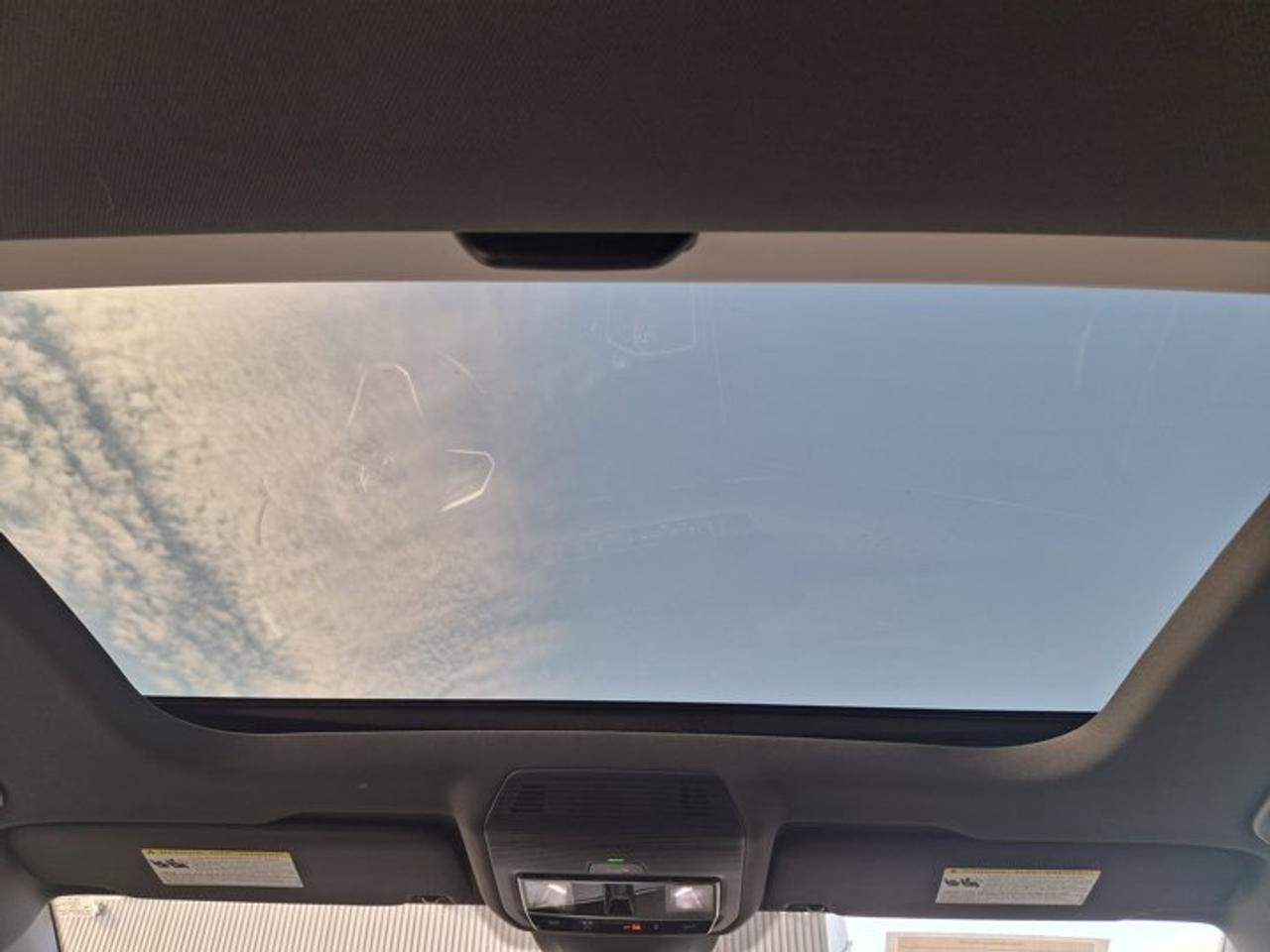 2024 Volkswagen Golf GTI 380 Autobahn | 6-Speed Manual | Sunroof | Adaptive Cruise | Heated Wheel + Seats | CarPlay & More ! Photo