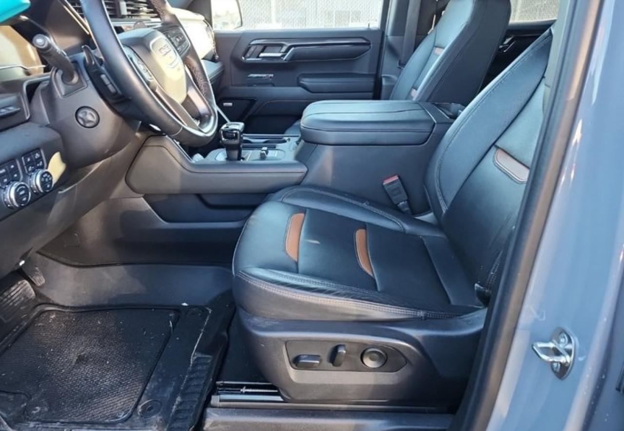 2024 GMC Sierra 1500 AT4 | Crew | 4X4 | Diesel | Leather | HUD | Sunroof | Adaptive Cruise | 360 Camera | and More ! Photo