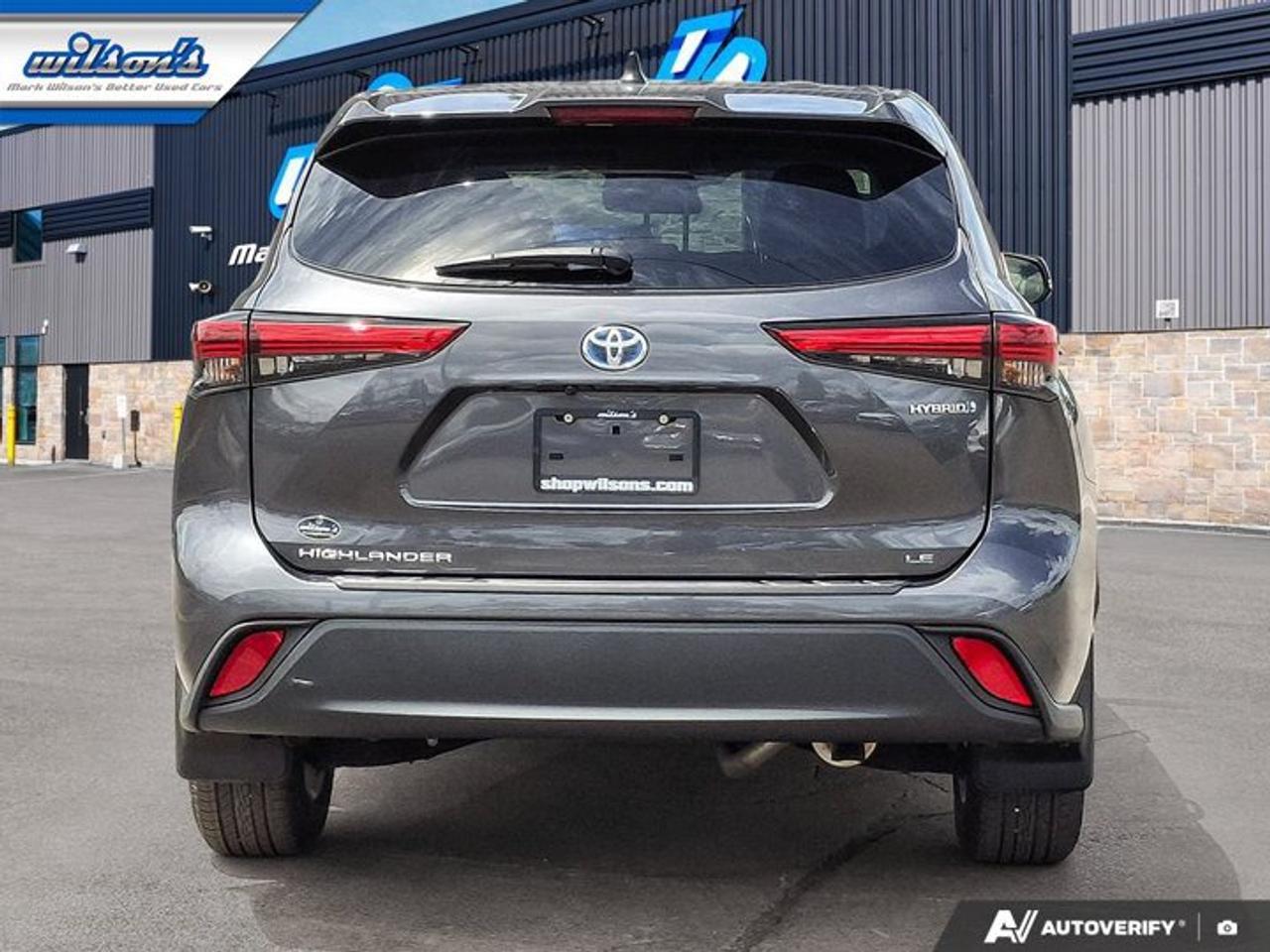 2022 Toyota Highlander Hybrid LE AWD | Carplay and Android Auto | Blindspot Monitor | Radar Cruise Control | and More ! Photo