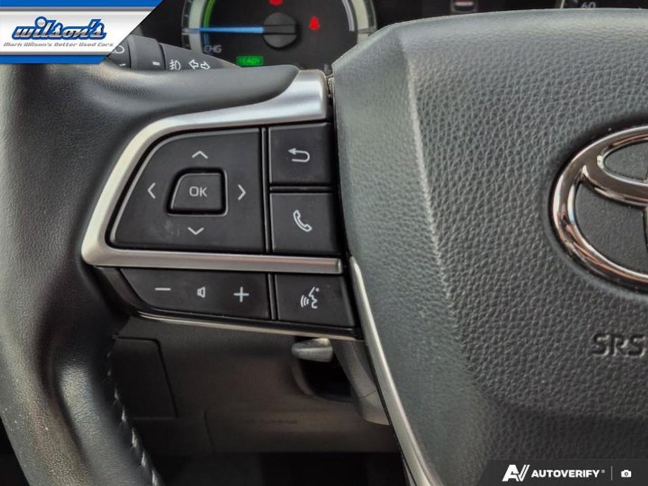 2022 Toyota Highlander Hybrid LE AWD | Carplay and Android Auto | Blindspot Monitor | Radar Cruise Control | and More ! Photo