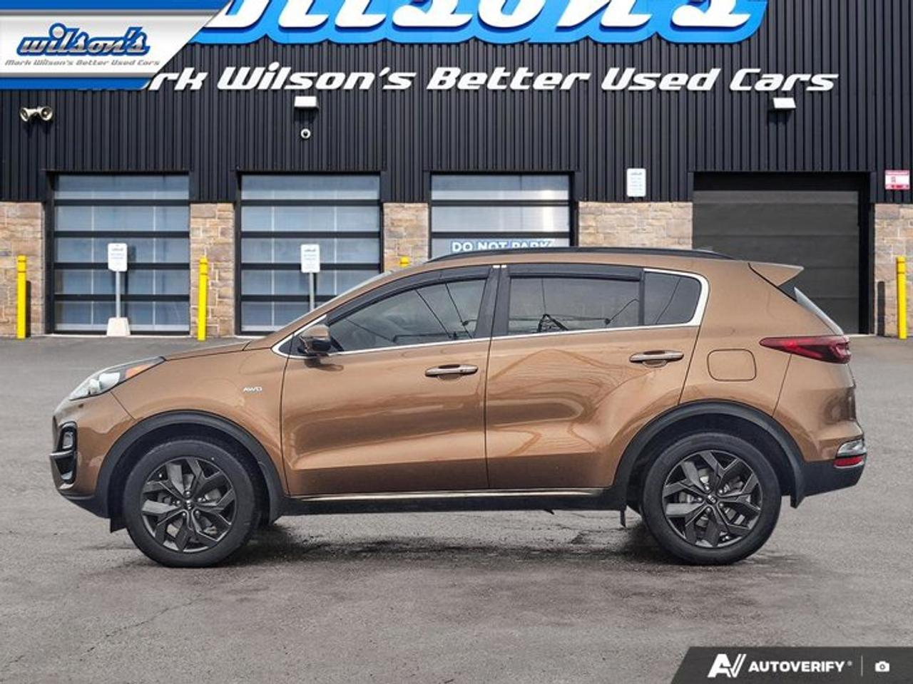 2020 Kia Sportage EX AWD | Carplay and Android Auto | Heated Seats + Steering | Panoramic Sunroof | and More ! Photo