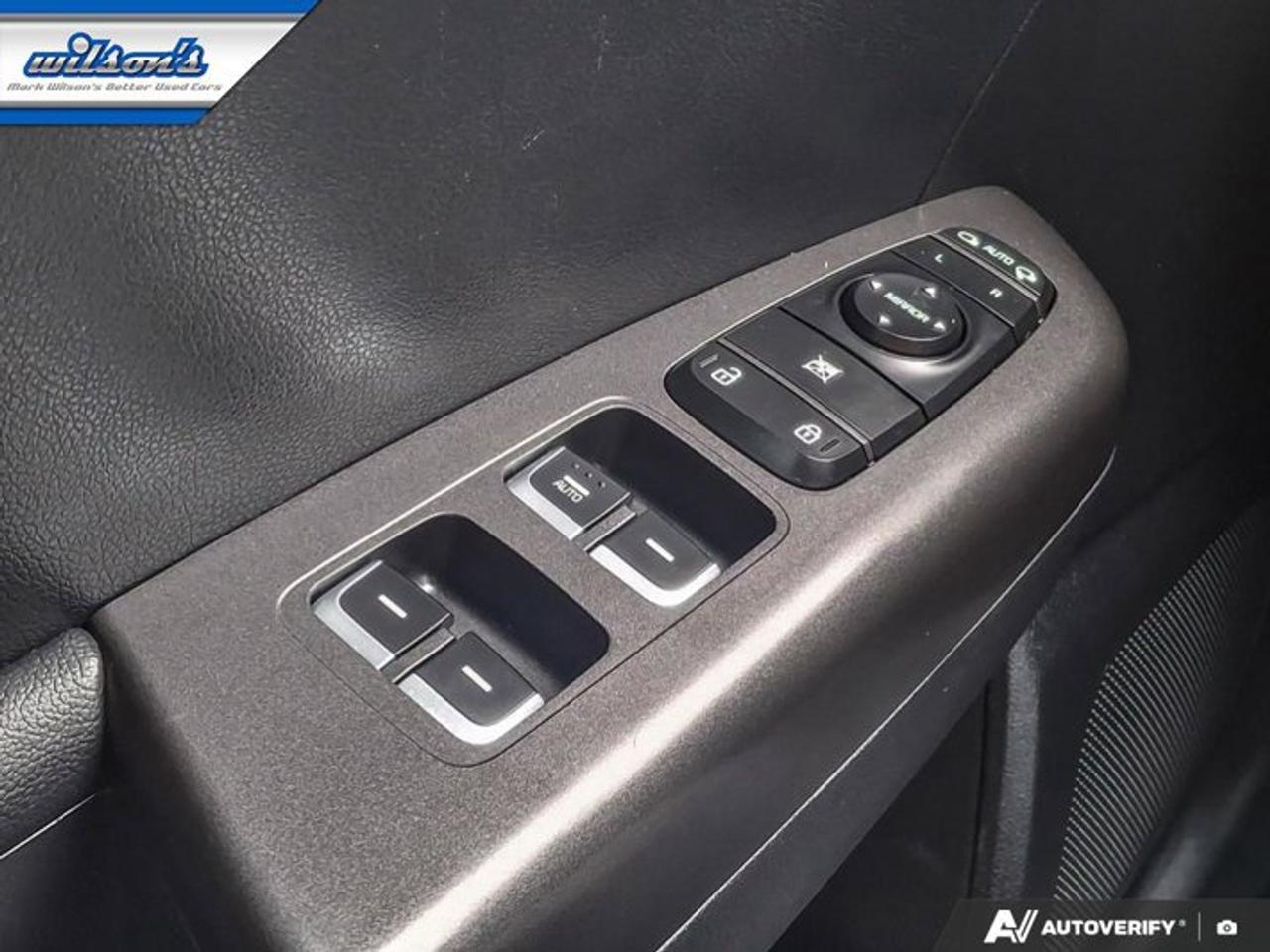 2020 Kia Sportage EX AWD | Carplay and Android Auto | Heated Seats + Steering | Panoramic Sunroof | and More ! Photo