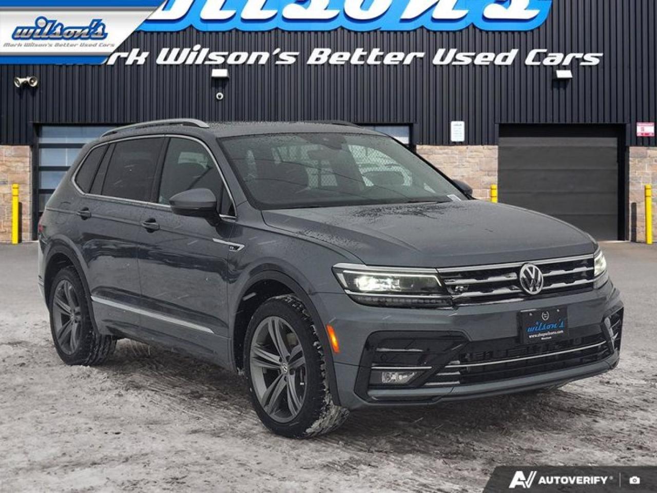 2021 Volkswagen Tiguan Highline R-Line AWD | Leather | Carplay | Heated Seats | Remote Start | Adaptive Cruise | and More ! Photo