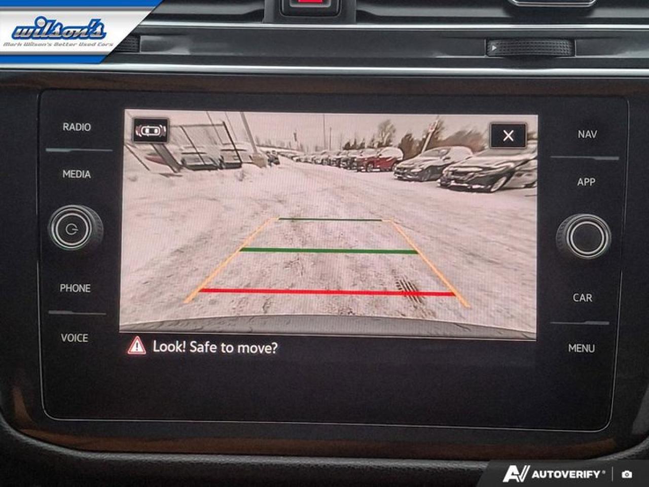 2021 Volkswagen Tiguan Highline R-Line AWD | Leather | Carplay | Heated Seats | Remote Start | Adaptive Cruise | and More ! Photo