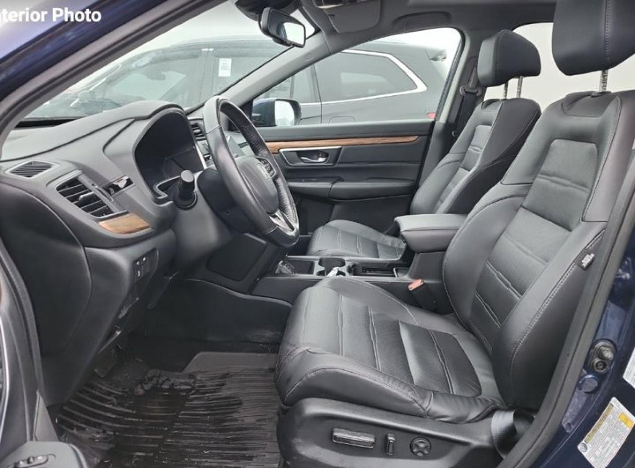 2019 Honda CR-V Touring AWD | Leather | Sunroof | Nav | Heated Seats | Remote Start | CarPlay + Android | and More ! Photo2
