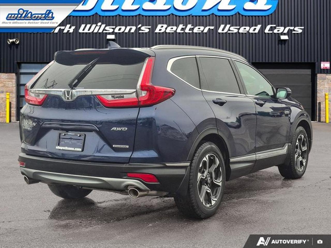 2019 Honda CR-V Touring AWD | Leather | Sunroof | Nav | Heated Seats | Remote Start | CarPlay + Android | and More ! Photo