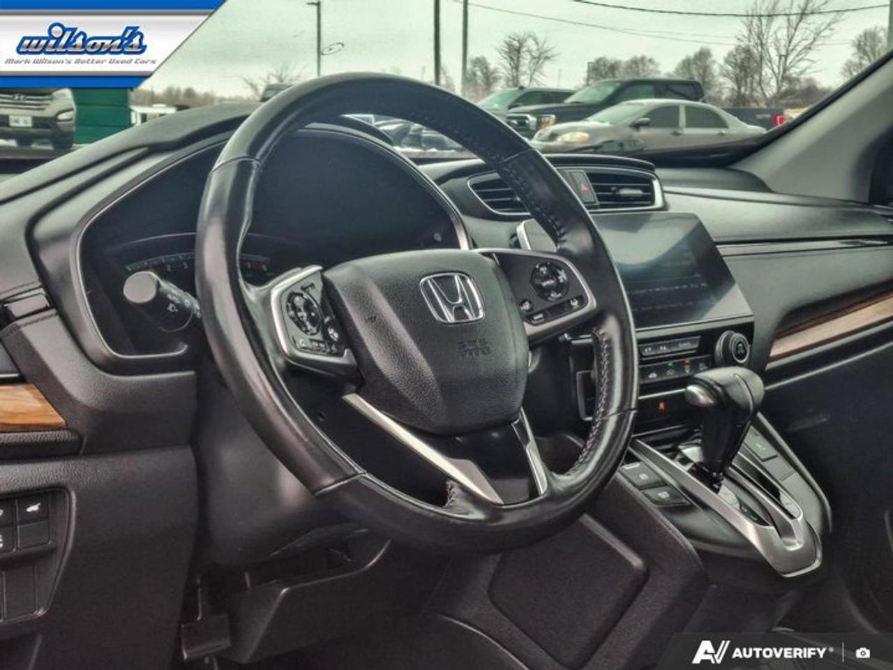 2019 Honda CR-V Touring AWD | Leather | Sunroof | Nav | Heated Seats | Remote Start | CarPlay + Android | and More ! Photo