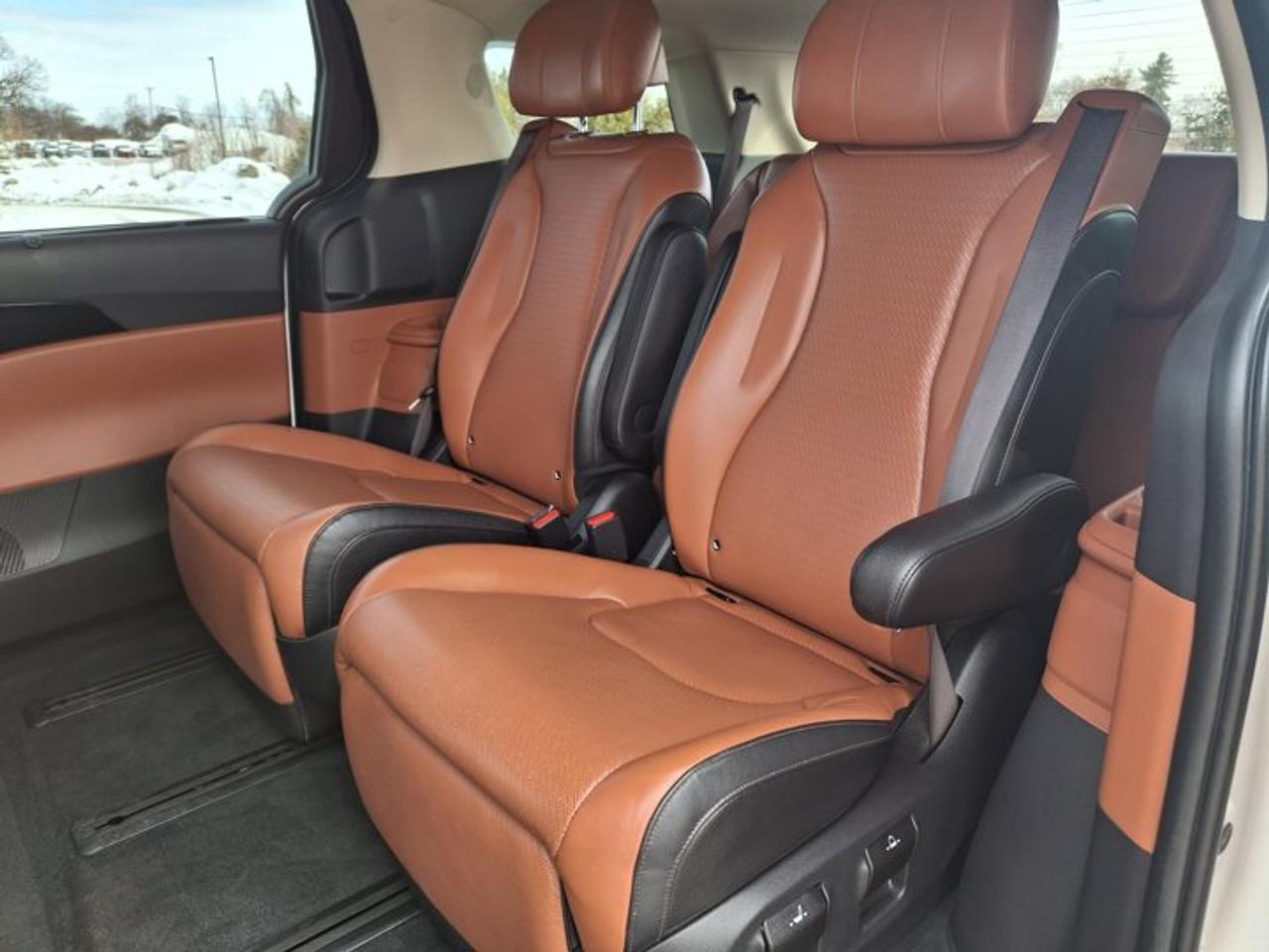 2022 Kia Carnival SX | Leather | Sunroof | Nav | Bose | Cooled + Heated Seats | 360 Camera | Adaptive Cruise & More ! Photo