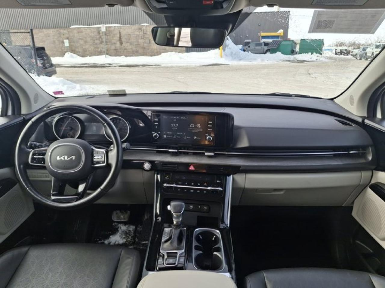 2024 Kia Carnival EX | Leather | Smart Cruise | Heated Wheel + Seats | CarPlay + Android | Power Seats | and More ! Photo4