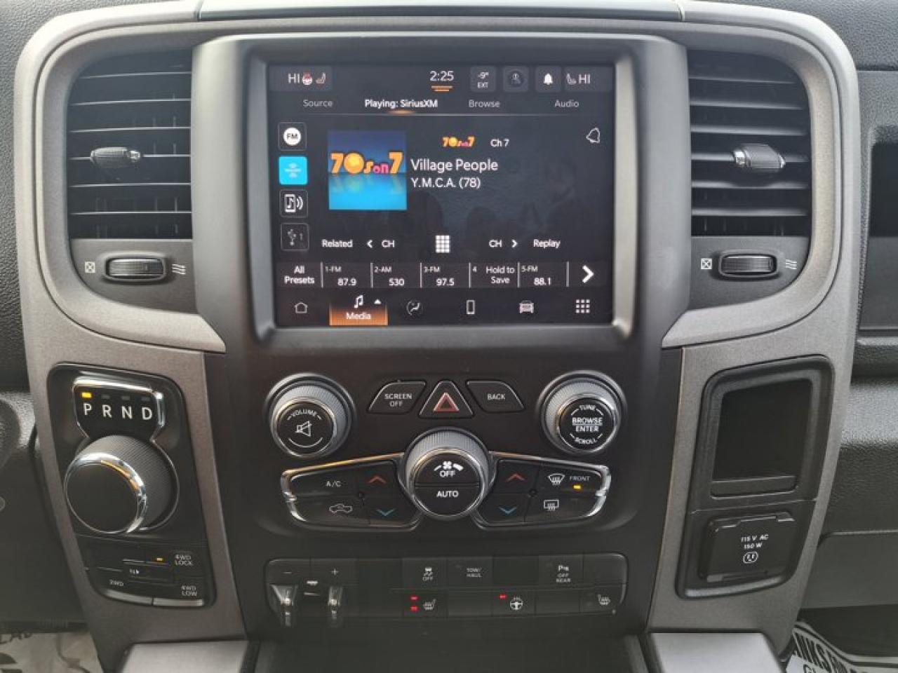 2023 RAM 1500 Classic Express Crew 4X4 | Hemi | 3.92 Ratio | Heated Bucket Seats | Heated Wheel | Remote Start | and More! Photo3