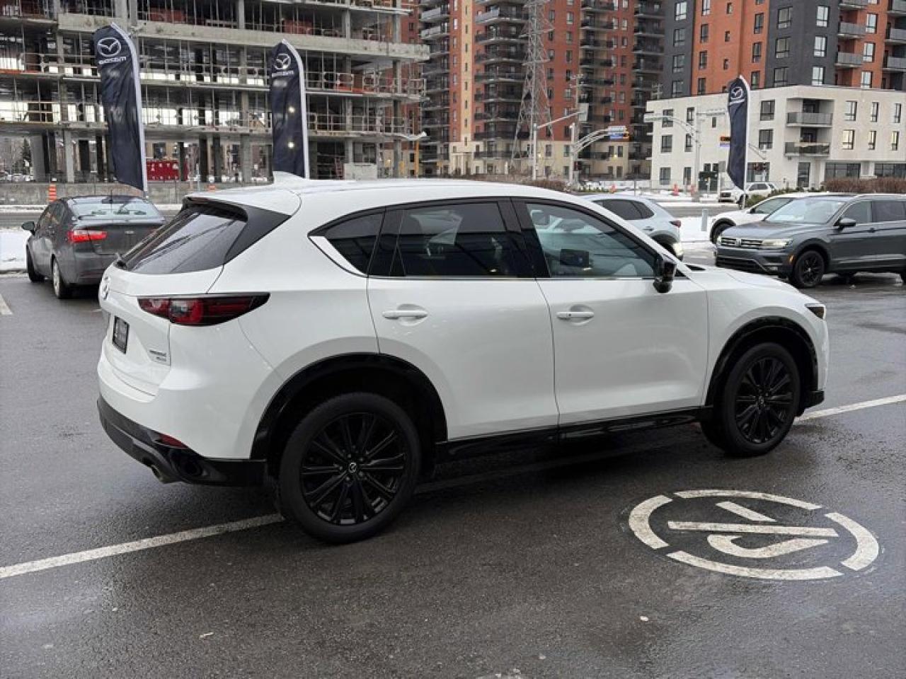 2024 Mazda CX-5 Sport Design Sport Design Turbo AWD | Sunroof | Leather | Heated Seats + Steering | and Much More ! Photo