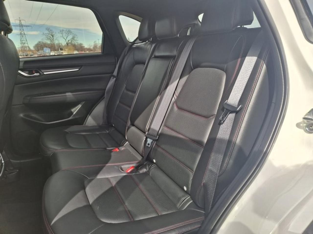 2024 Mazda CX-5 Sport Design Turbo AWD | Sunroof | Leather | Heated Seats + Steering | and Much More ! Photo
