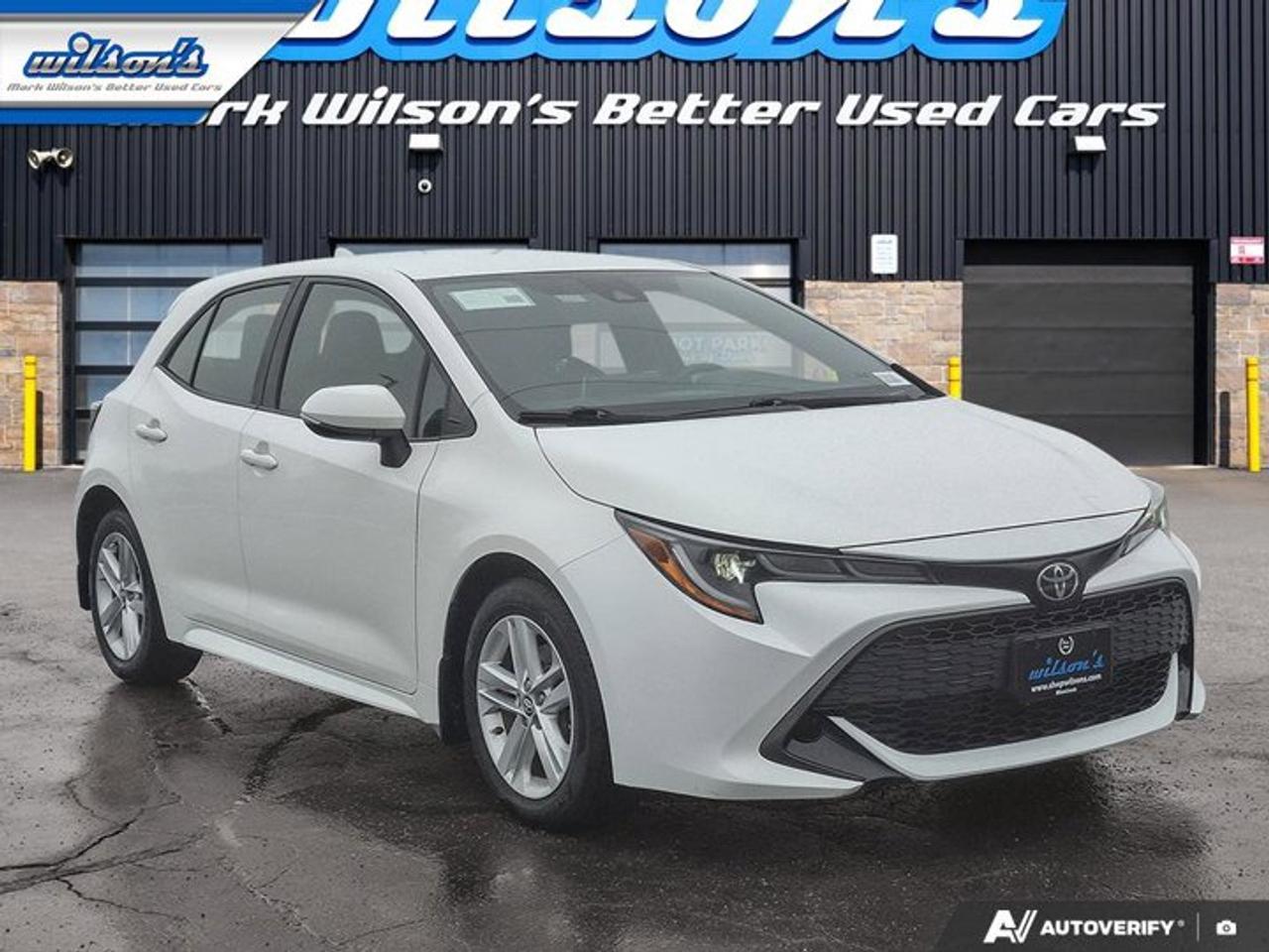 2019 Toyota Corolla Hatchback SE | Auto | Heated Seats | Bluetooth | Rear Camera | Alloy Wheels | and More ! Photo
