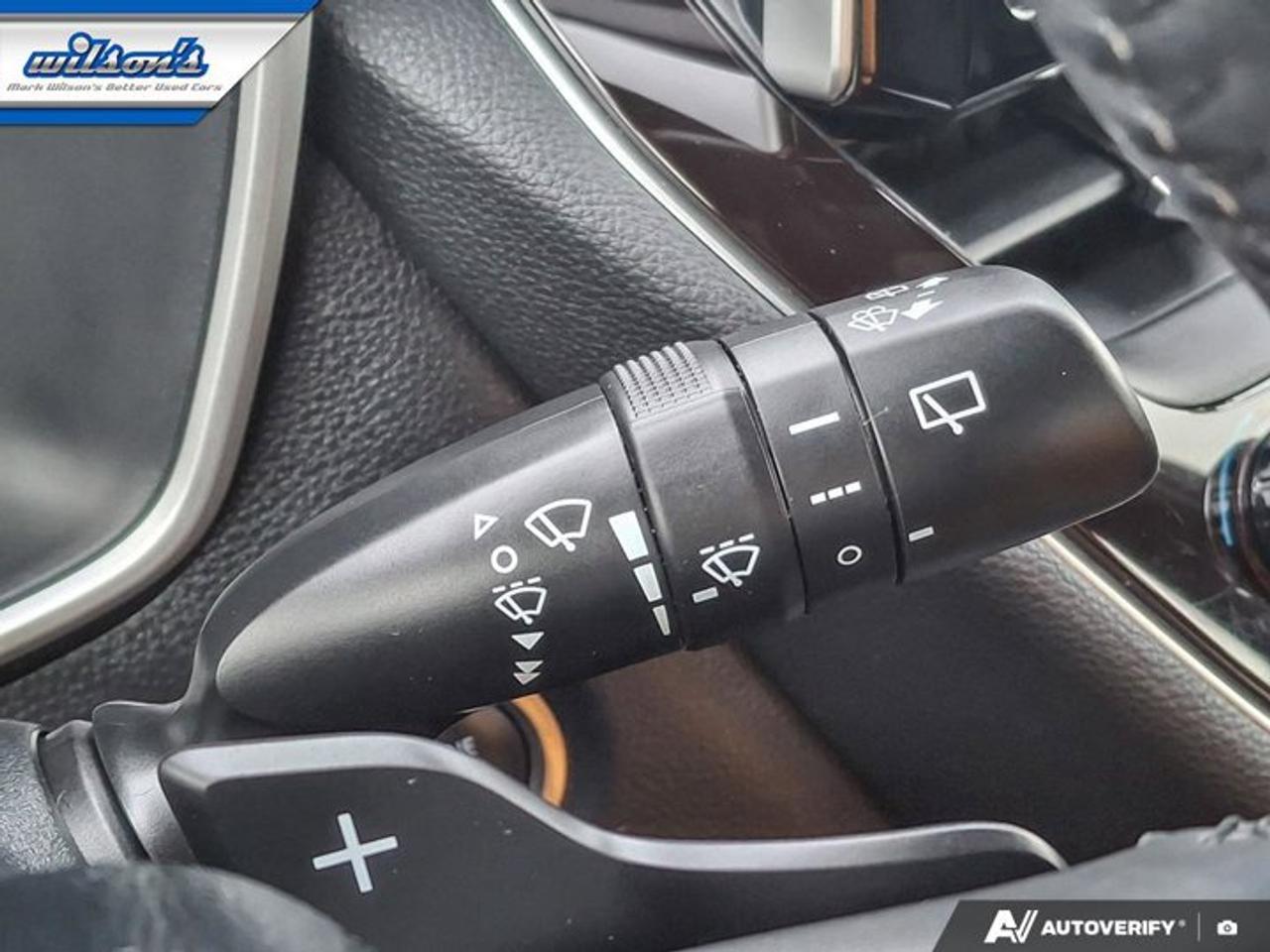 2019 Toyota Corolla Hatchback SE | Auto | Heated Seats | Bluetooth | Rear Camera | Alloy Wheels | and More ! Photo