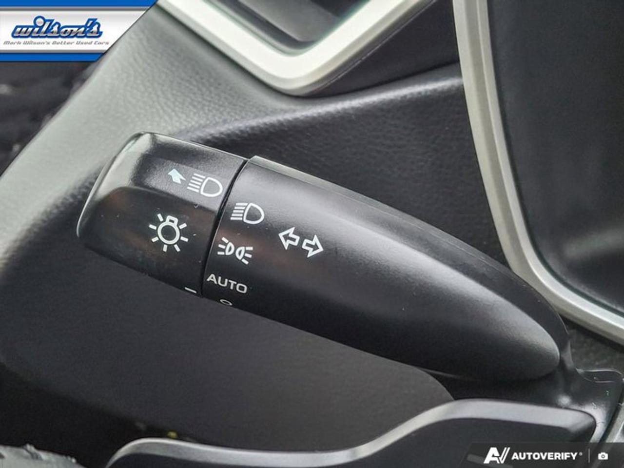 2019 Toyota Corolla Hatchback SE | Auto | Heated Seats | Bluetooth | Rear Camera | Alloy Wheels | and More ! Photo