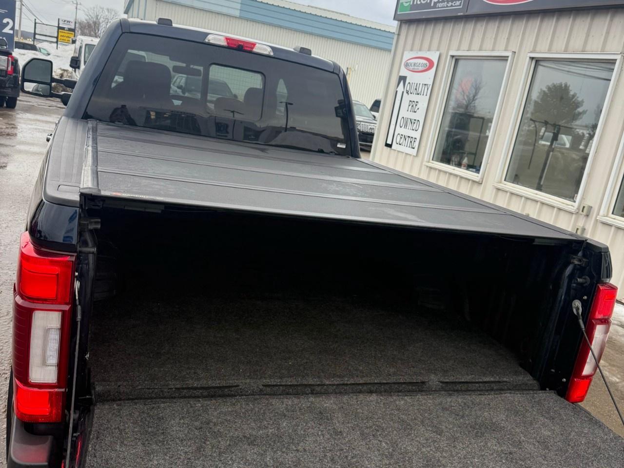 2022 Ford F-350 Super Duty SRW PLATINUM 4WD CREW CAB 6.75' BOX Photo