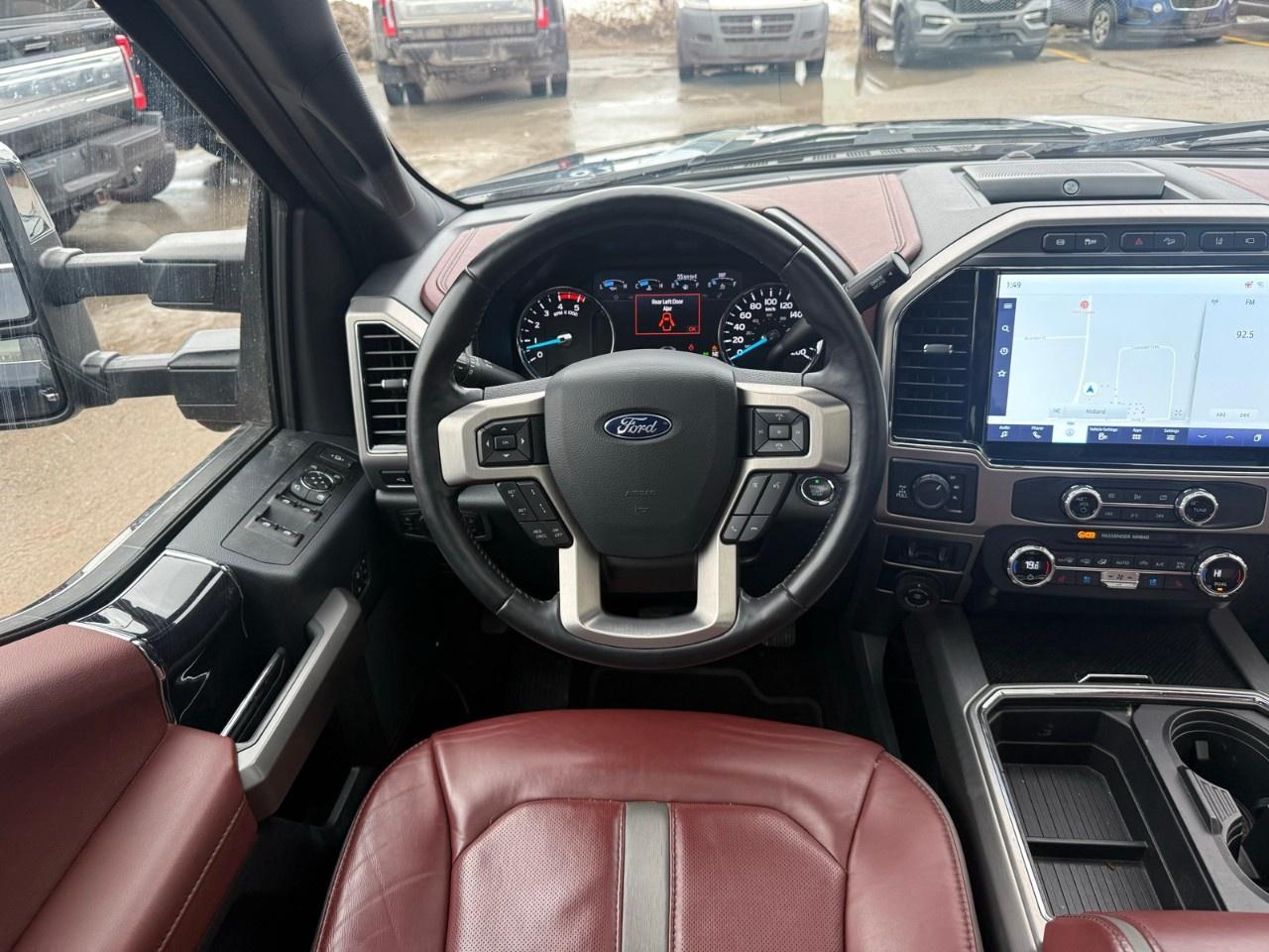 2022 Ford F-350 Super Duty SRW PLATINUM 4WD CREW CAB 6.75' BOX Photo