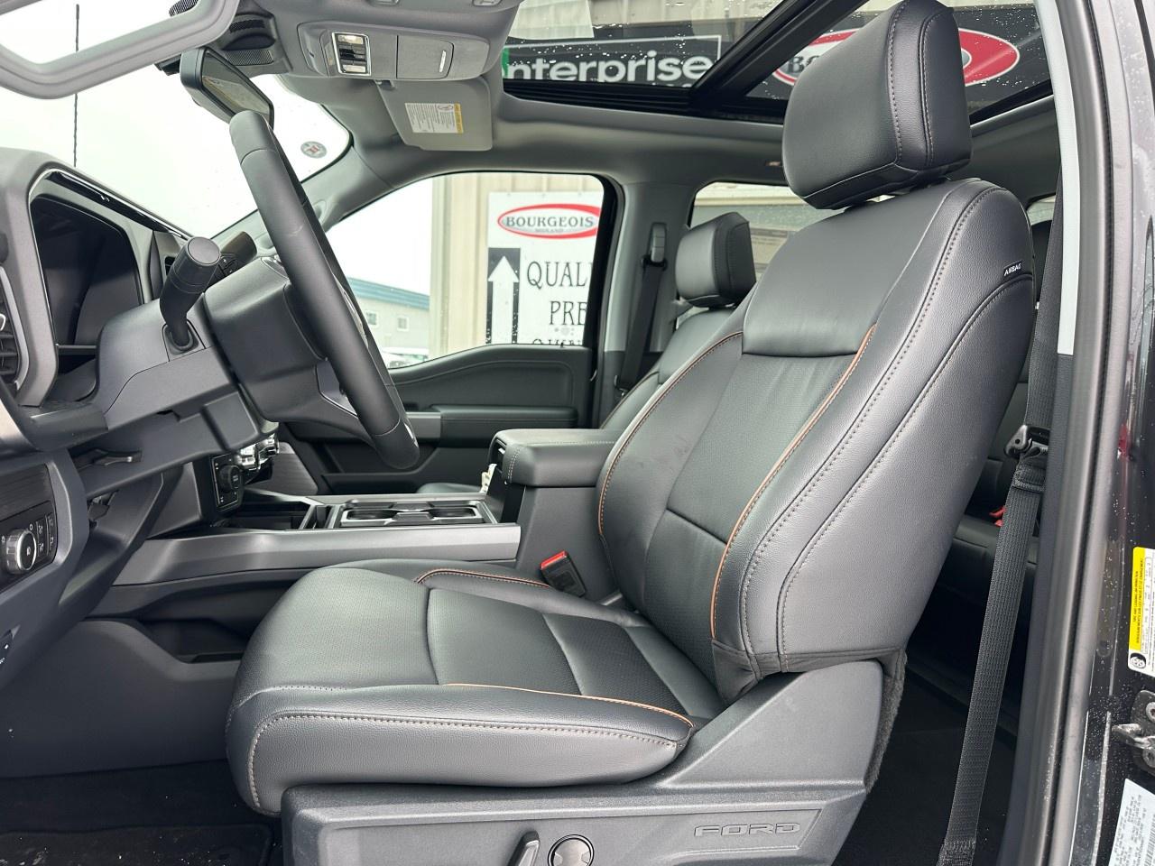 2026 Ford F-250 Super Duty SRW LARIAT 4WD CREW CAB 6.75' BOX Photo