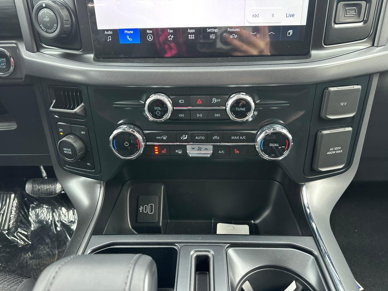 2025 Ford F-150 XLT 4WD SuperCrew 5.5' Box Photo