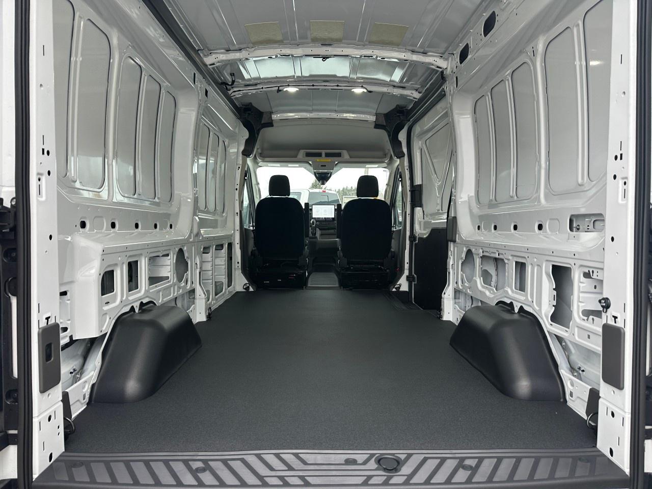 2026 Ford Transit Cargo Van T-250 148" MED RF 9070 GVWR AWD Photo