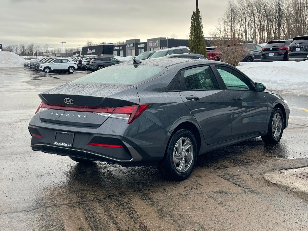 2026 Hyundai Elantra Essential IVT Photo