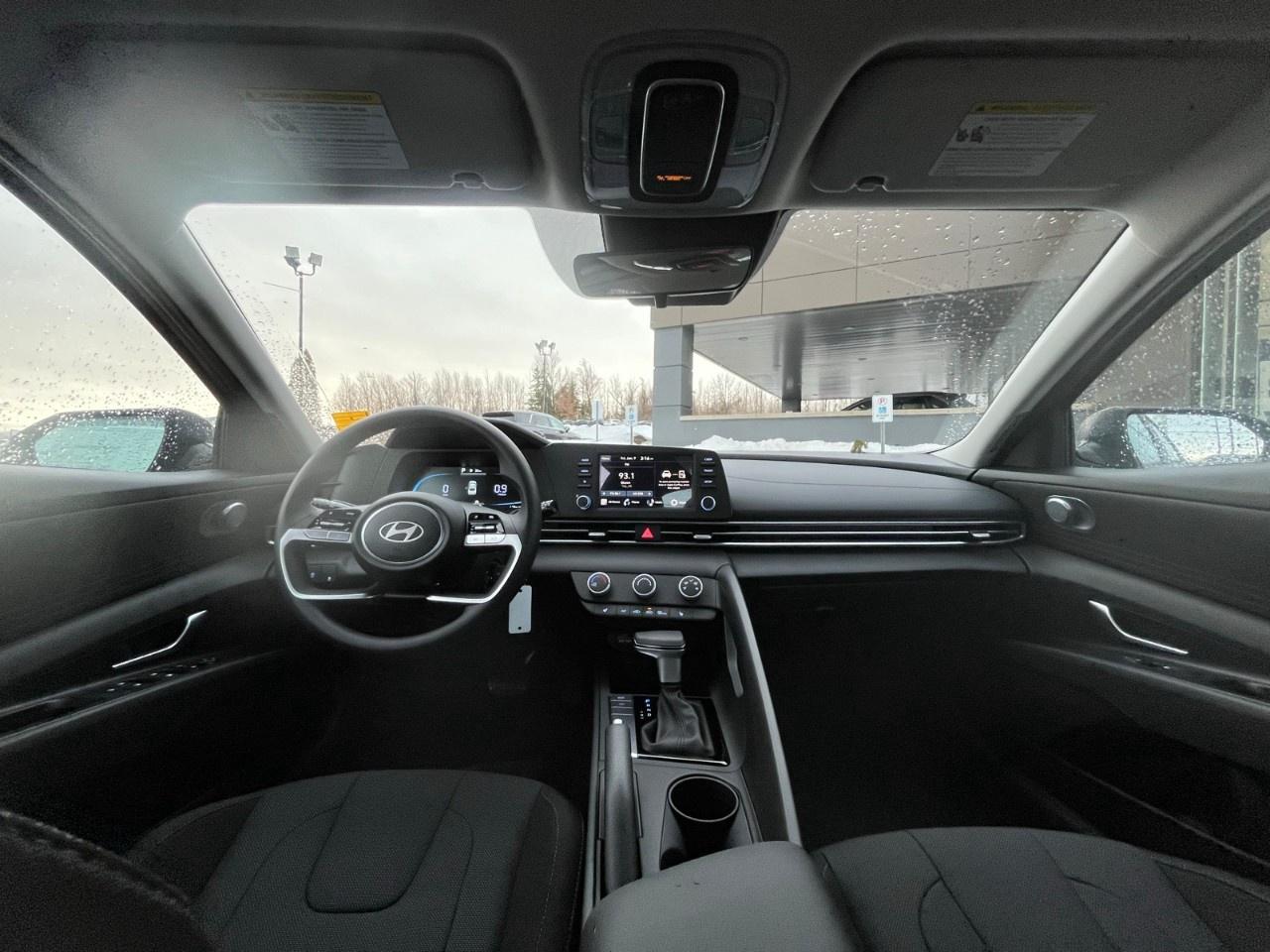 2026 Hyundai Elantra Essential IVT Photo