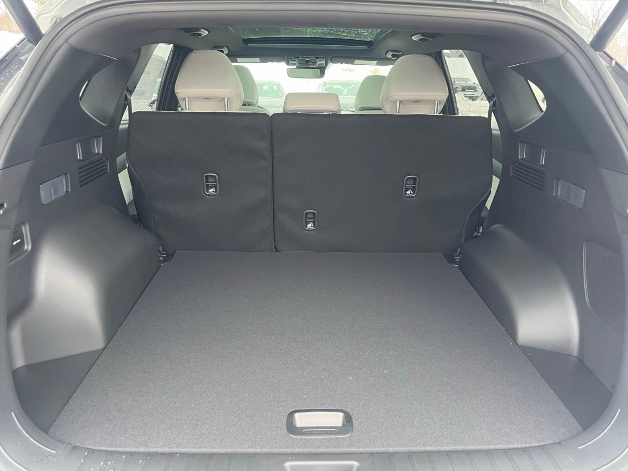 2026 Hyundai Tucson Hybrid Ultimate AWD Photo