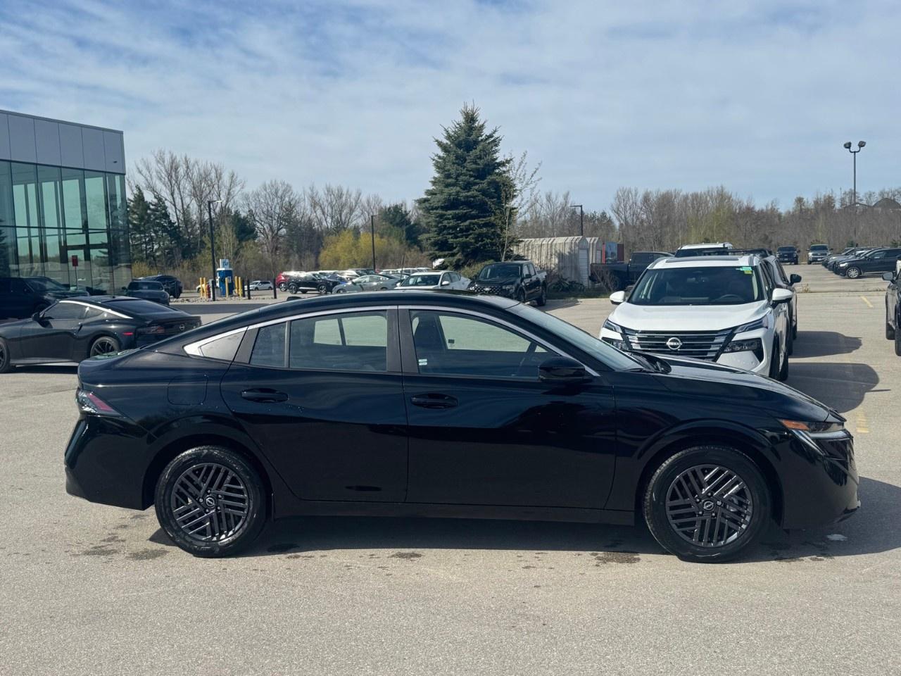 2026 Nissan Sentra SV SEDAN Photo